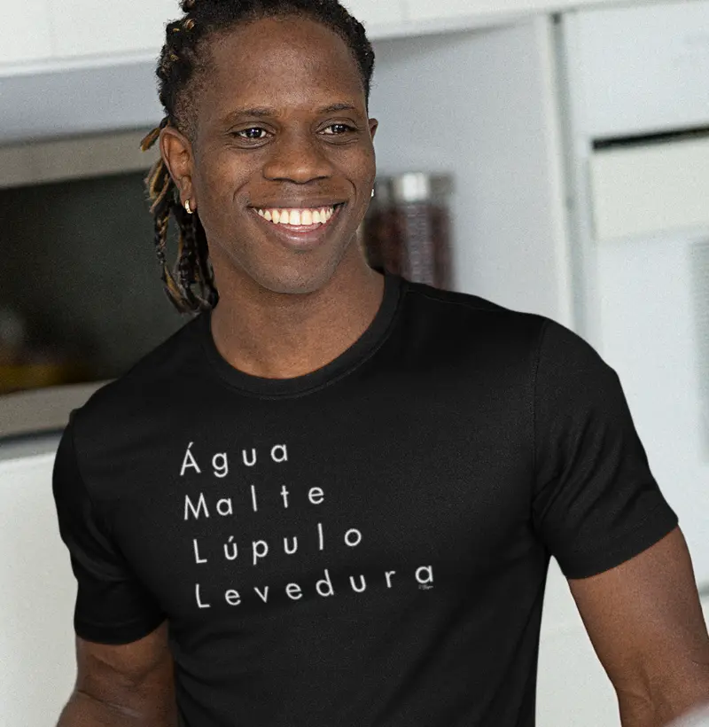 Água, Malte, Lúpulo, Levedura