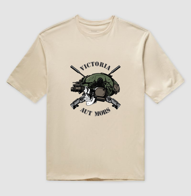 VICTORIA AUT MORS/ Oversized