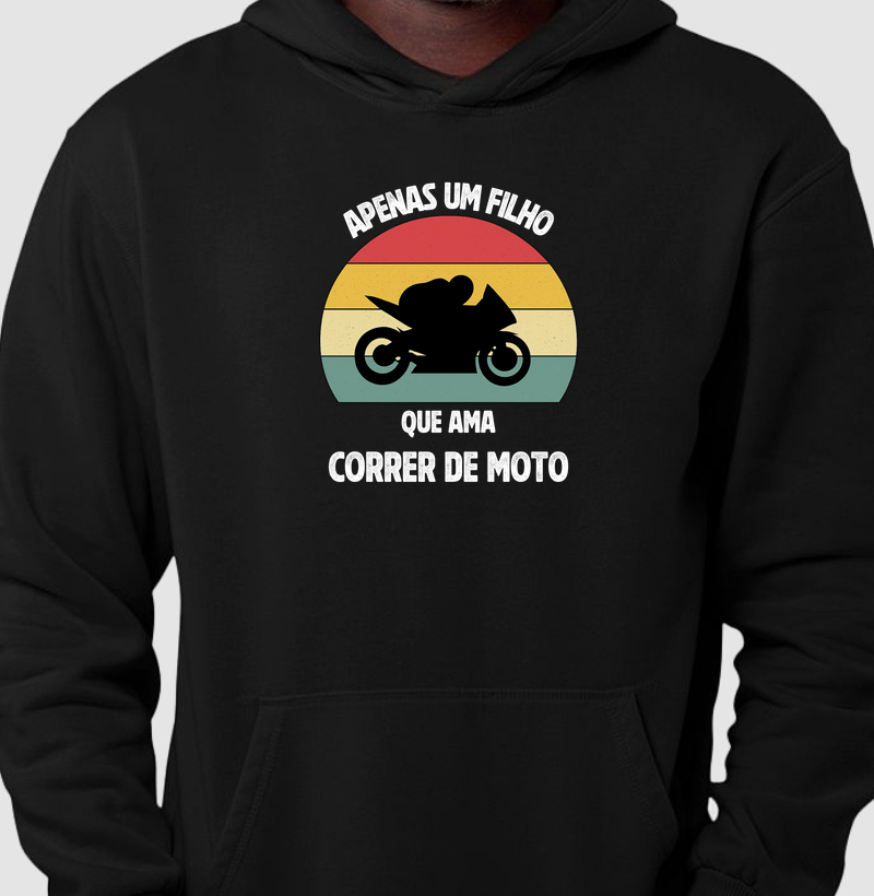 Apenas um filho que ama correr de moto