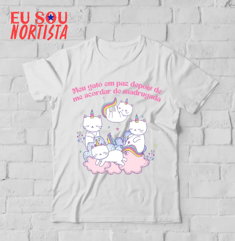 Camiseta Estampa Meu Gato em Paz Depois de Me Acordar Na Madrugada