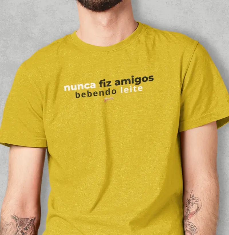 Amigos nunca fiz bebendo leite