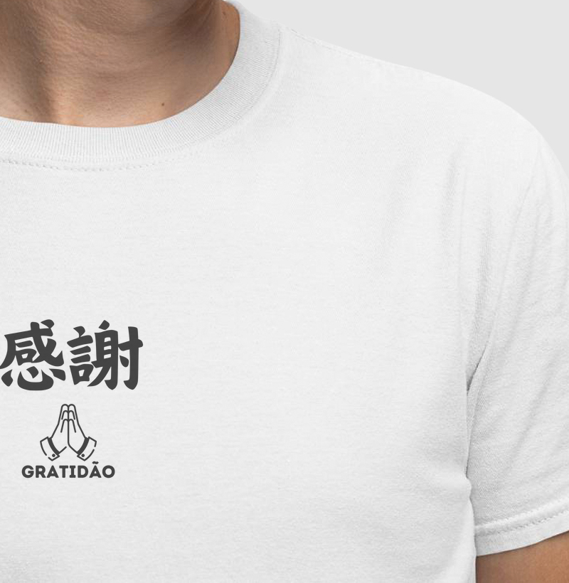 Camiseta "Gratidão"