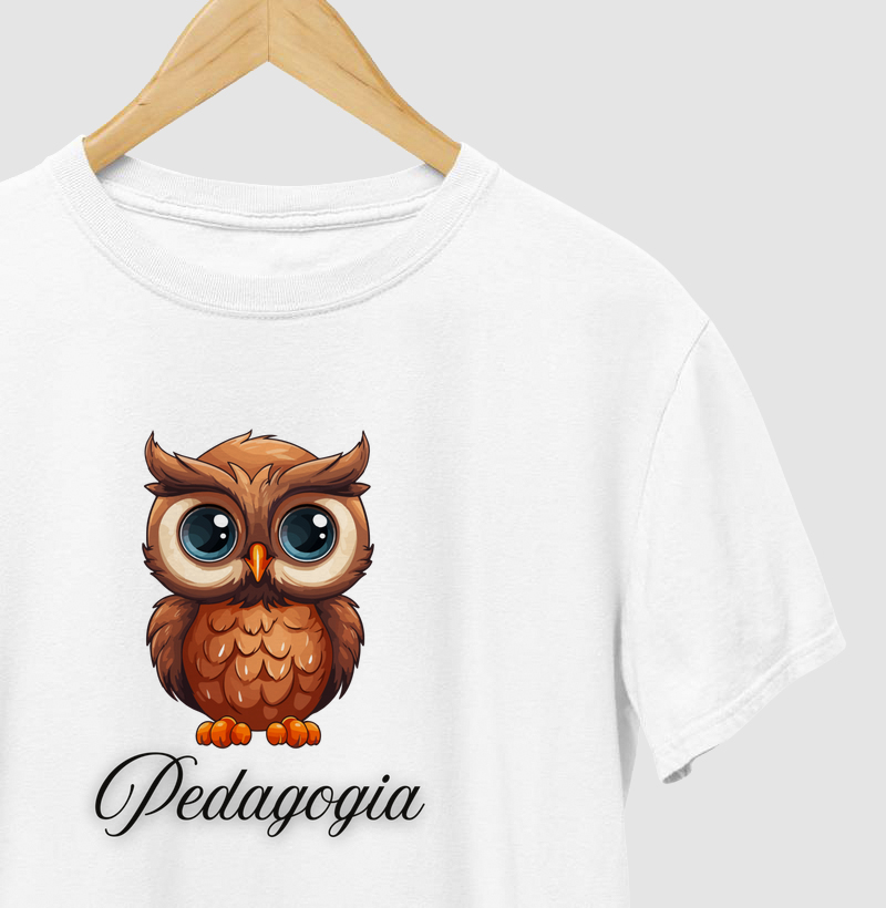 Camiseta Coruja Pedagogia
