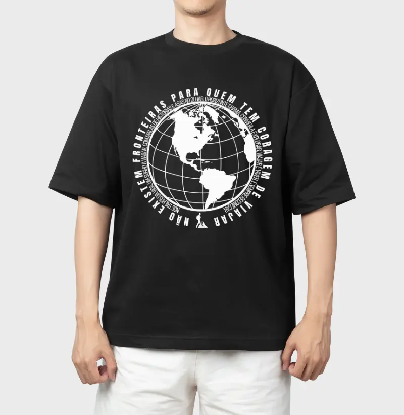 Camiseta Oversized Viajante Mochileiro Sem Fronteiras