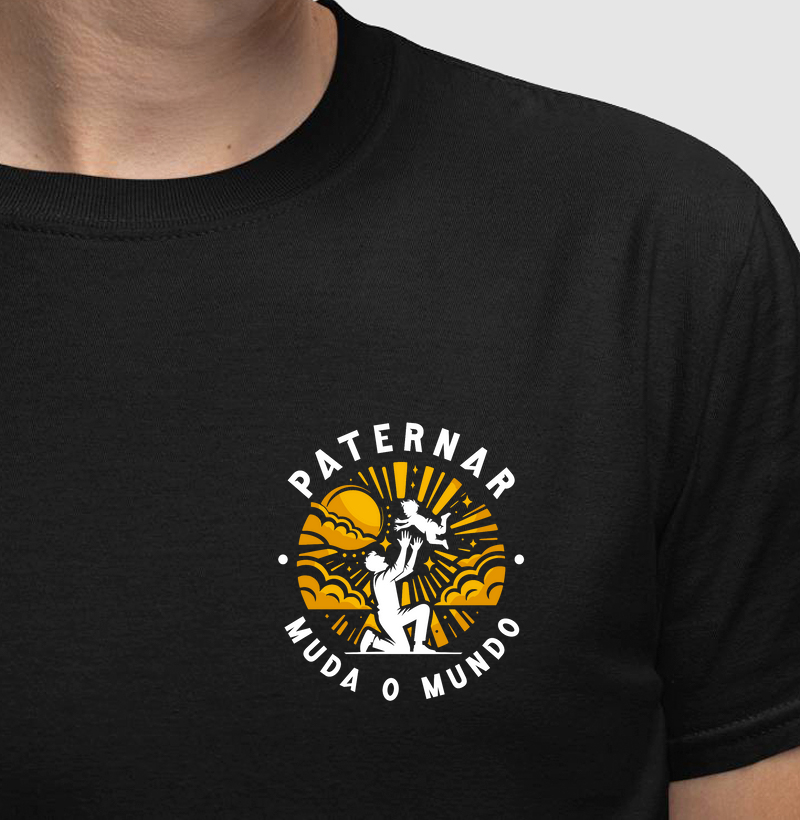 Camiseta Paternar Muda o Mundo