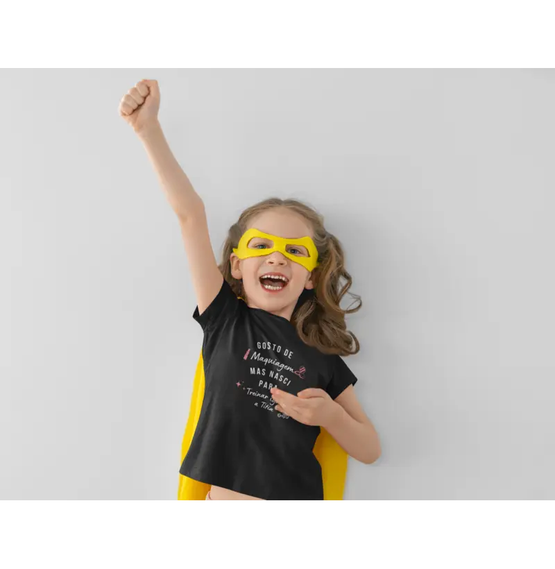 Camiseta Mini Infantil -Nasci para Treinar igual a VERSÃO TITIA