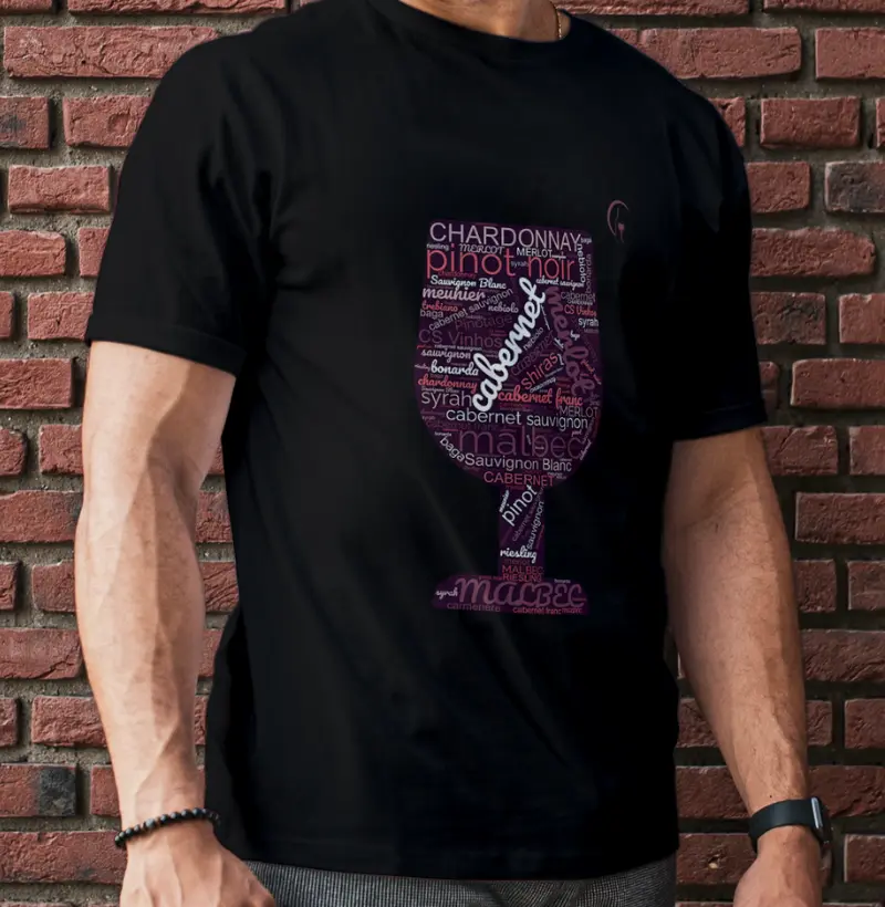 Camiseta Masculina Taça com nomes de uvas