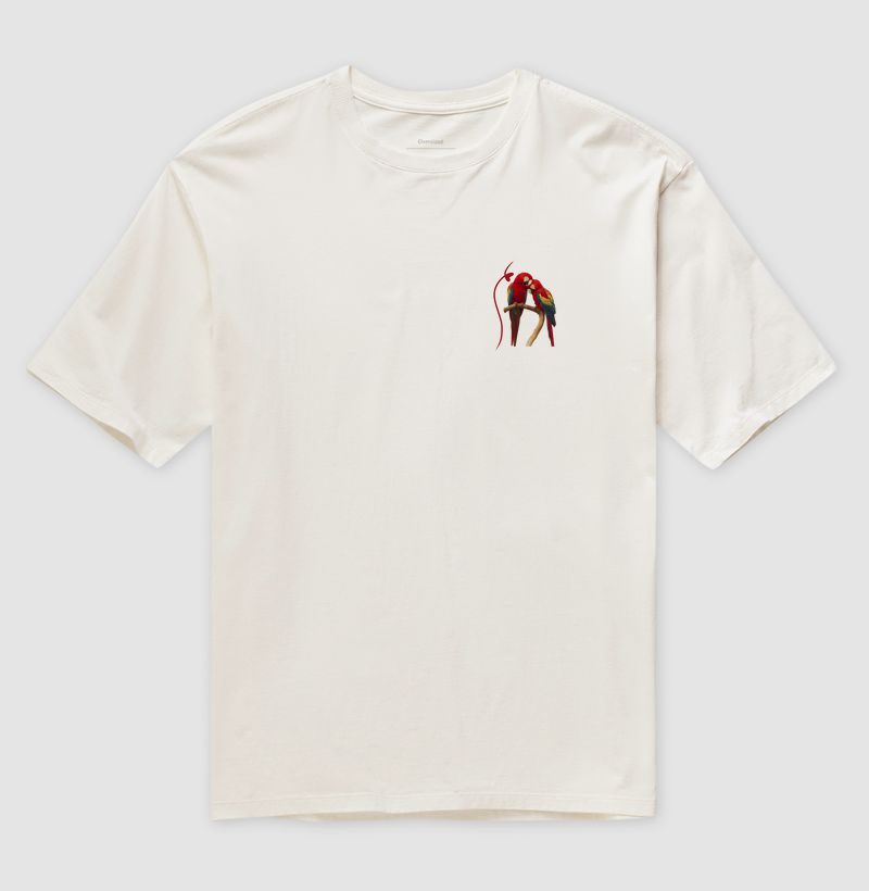 Camiseta Oversized - Apaixonados Arara Vermelha