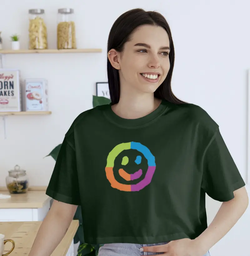 Camiseta Cropped Ong Cirinho Sorrindo. 