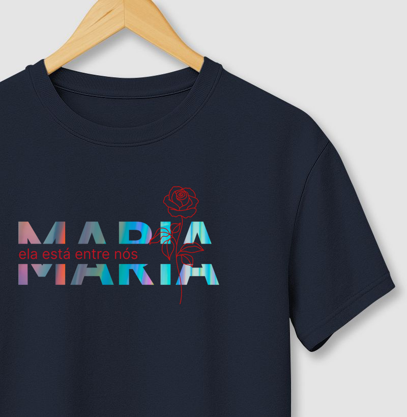 Maria, ela está entre nós