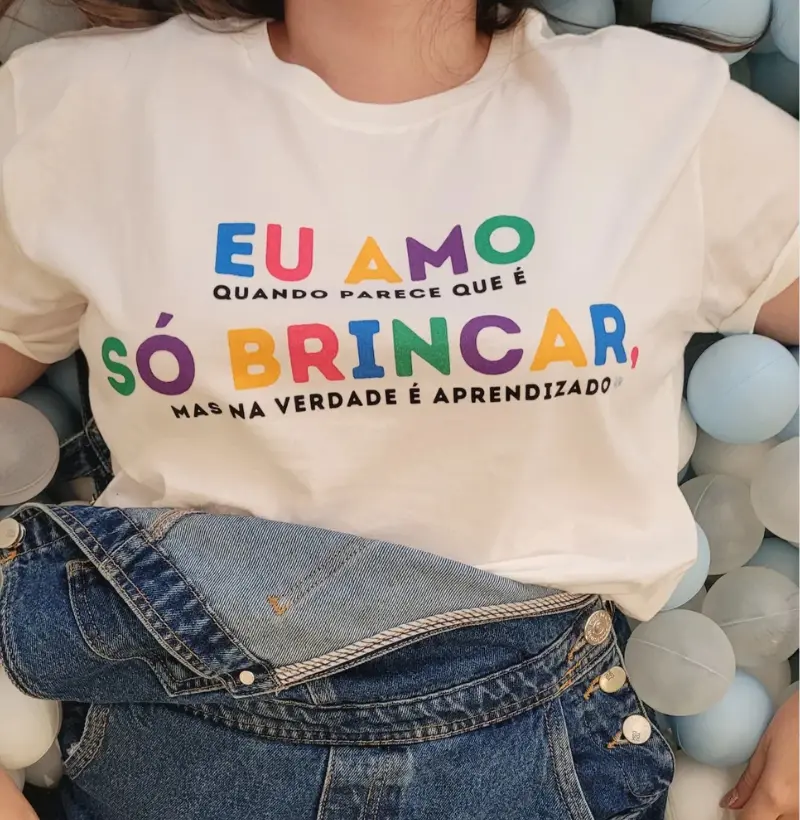 Camiseta - Só brincar 