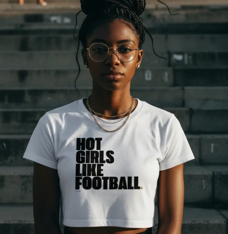 HOT GIRLS LIKE FOOTBALL