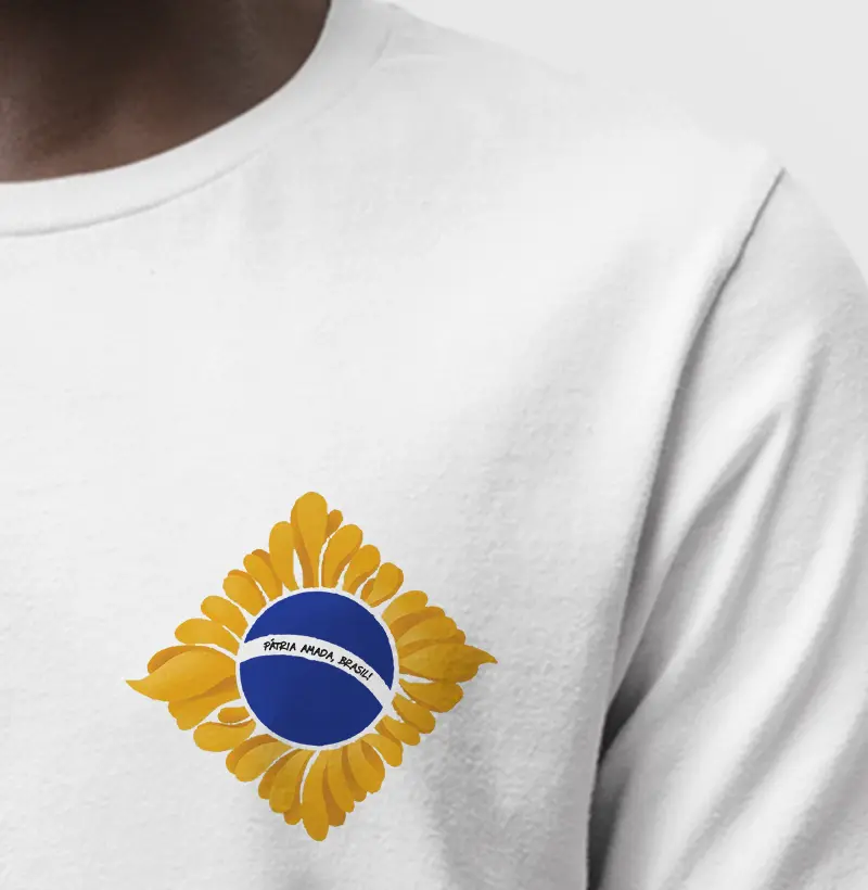 CAMISETA PÁTRIA AMADA | ALGODÃO PERUANO