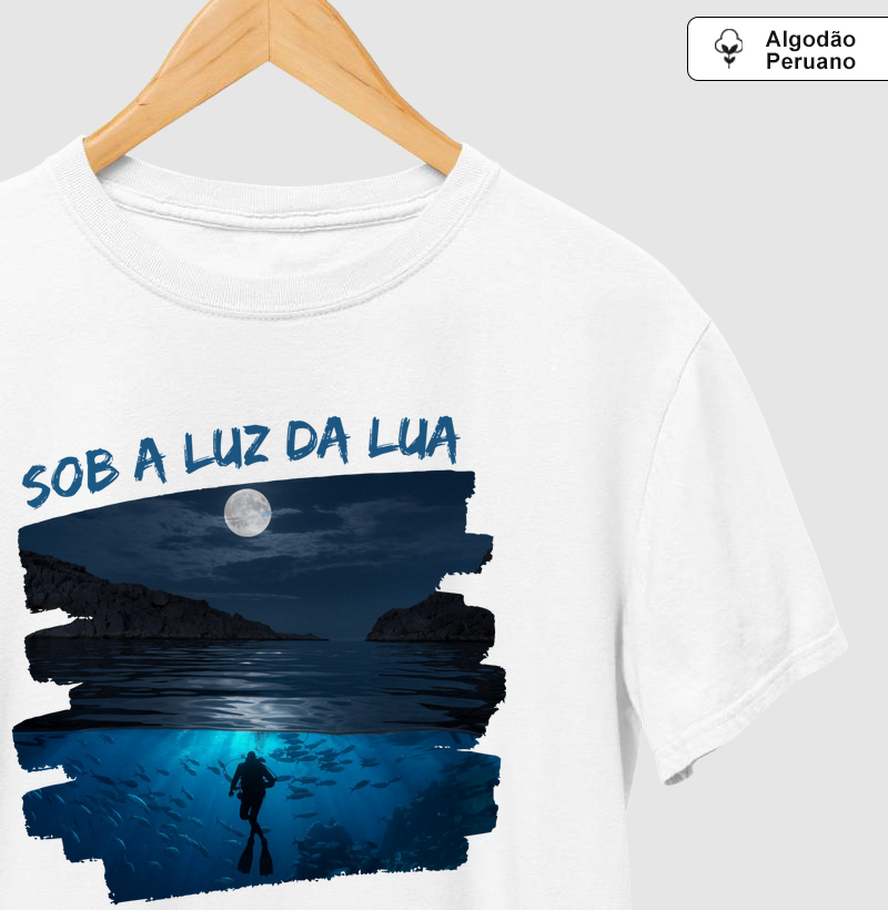 Sob a Luz da Lua.