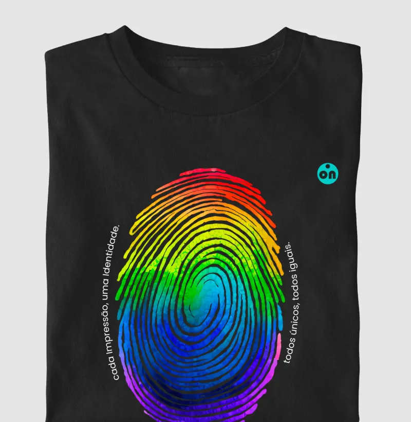camiseta Impressão Digital Arco-Íris