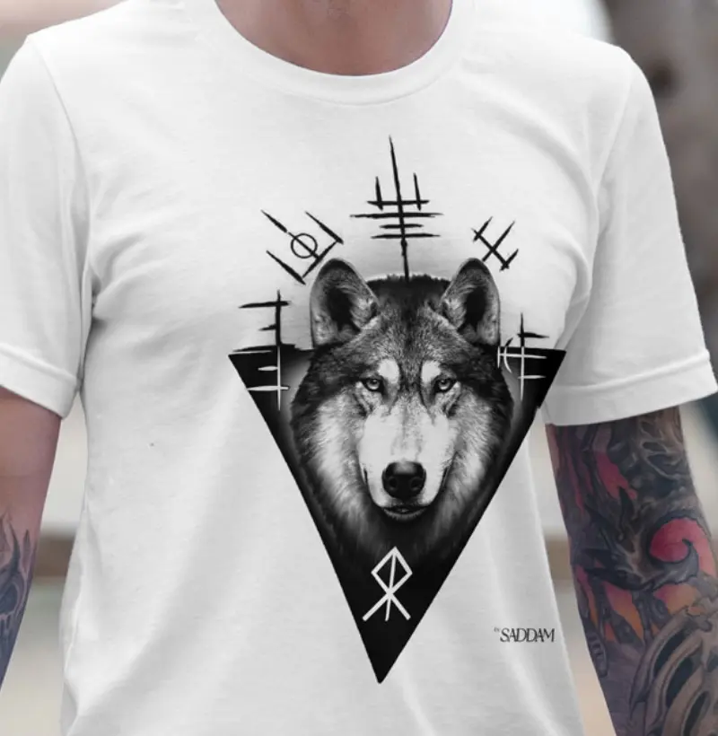 Camiseta Saddam Tattoo House Wolf 