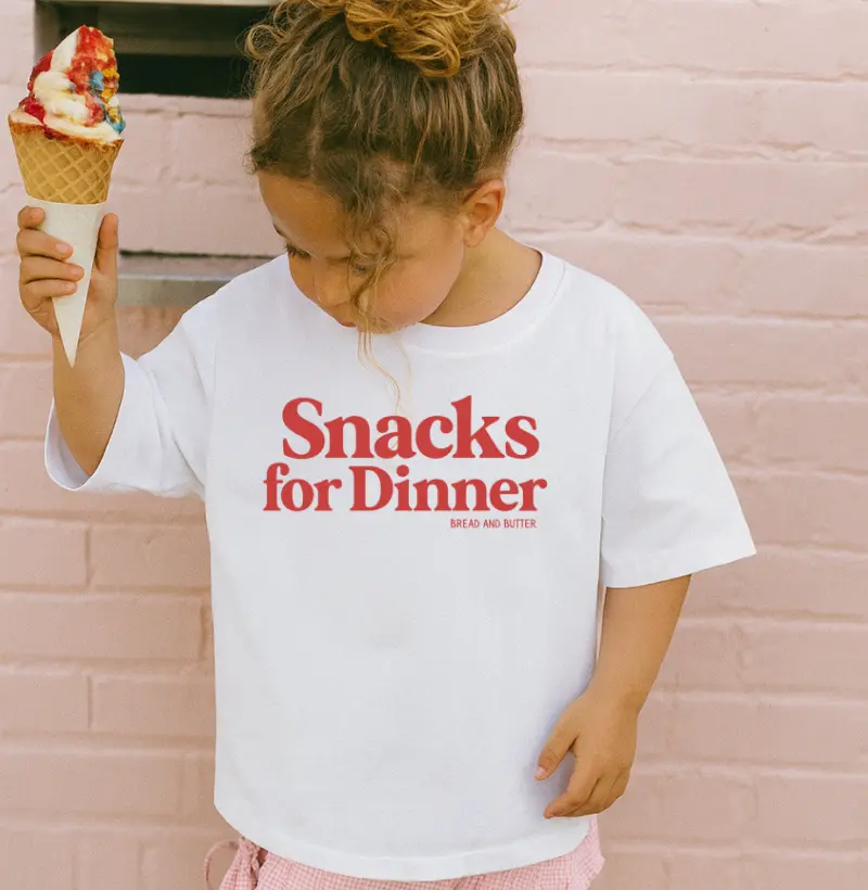 Camiseta Infantil Snacks for Dinner