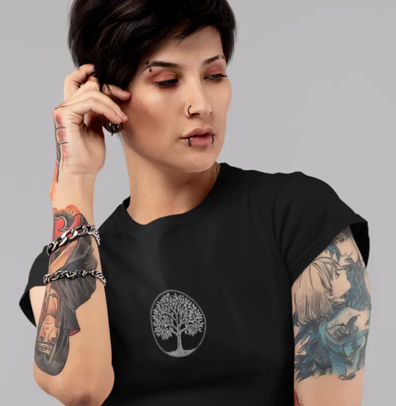 Crescimento Infinito | Camiseta Minimalista Árvore da Vida |  Conexão com a Natureza