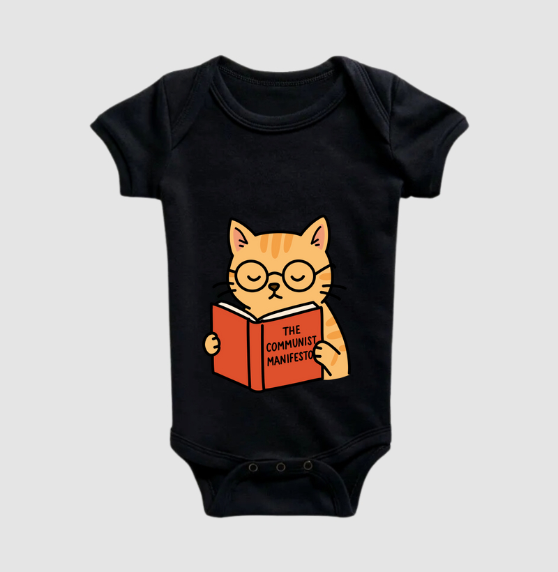 Gato Lendo Manifesto Comunista