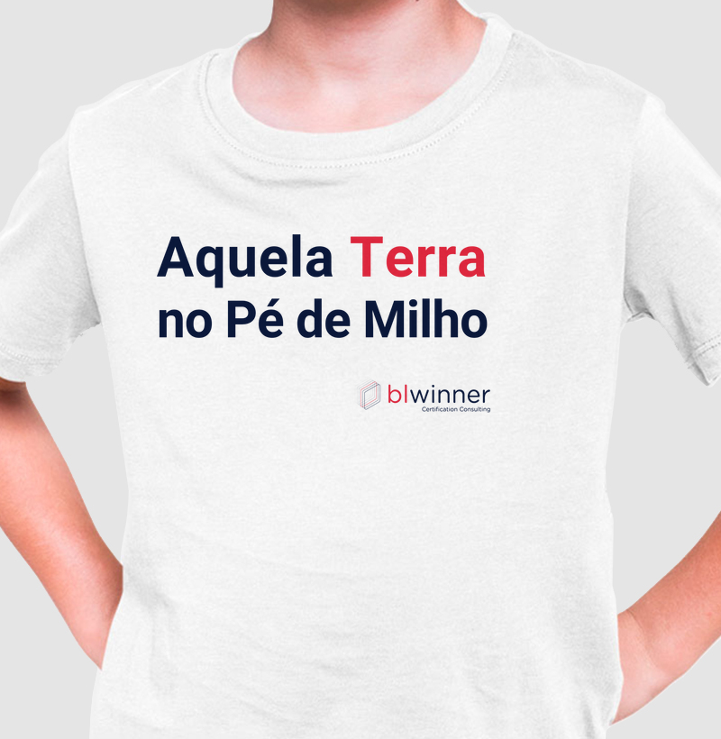 Camiseta Infantil Padrão Terra no pé de milho