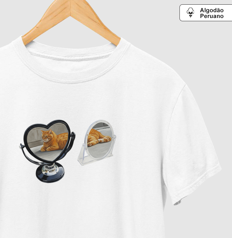 Gatinho Amarelo nos Espelhos