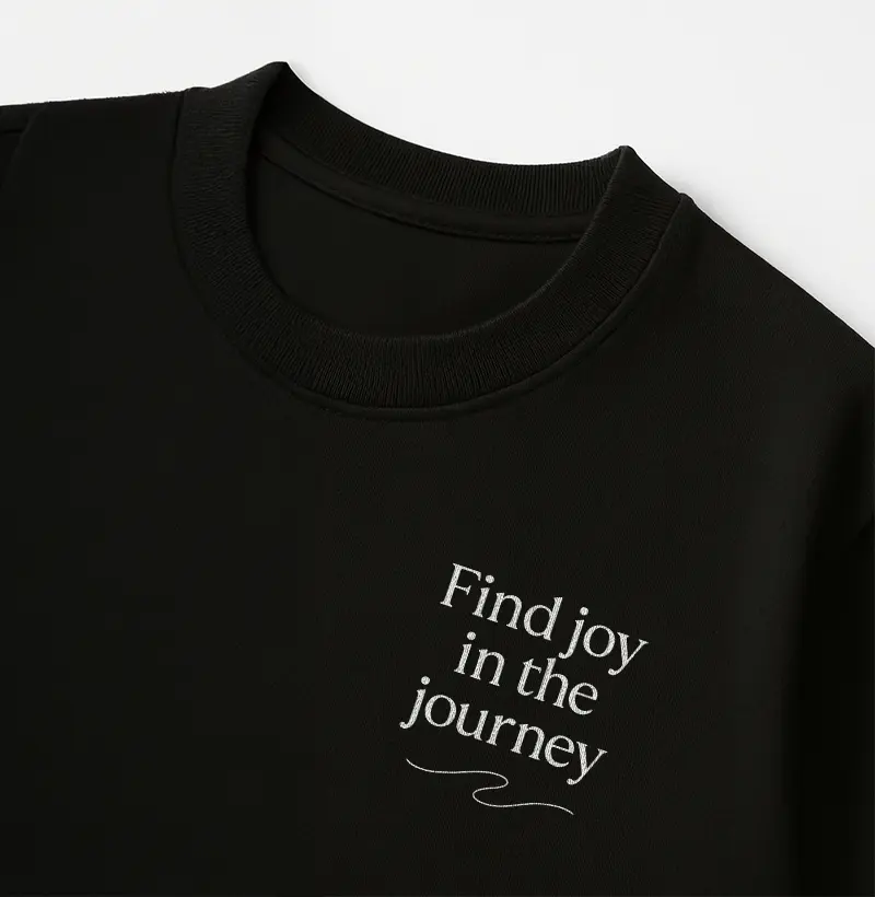 Camiseta Oversized Feminina 100% algodão "find joy in the journey" 