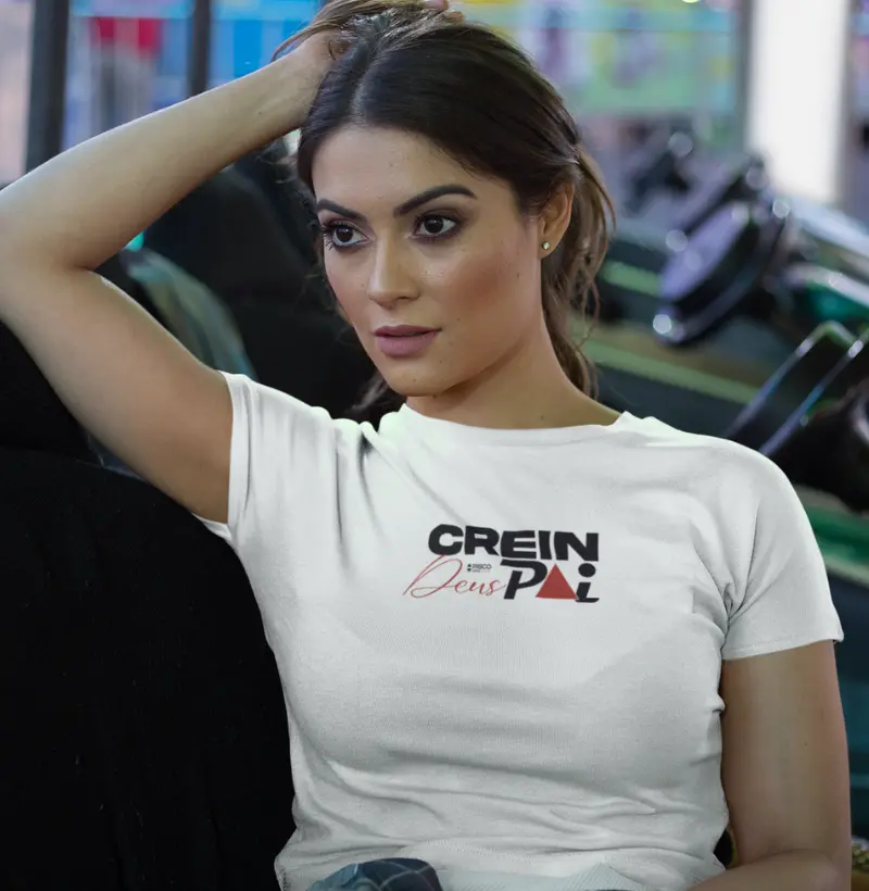T-Shirt Feminina Branca - Crein Deus Pai