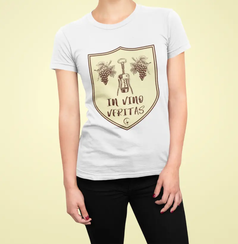 Camiseta Feminina In Vino Veritas 