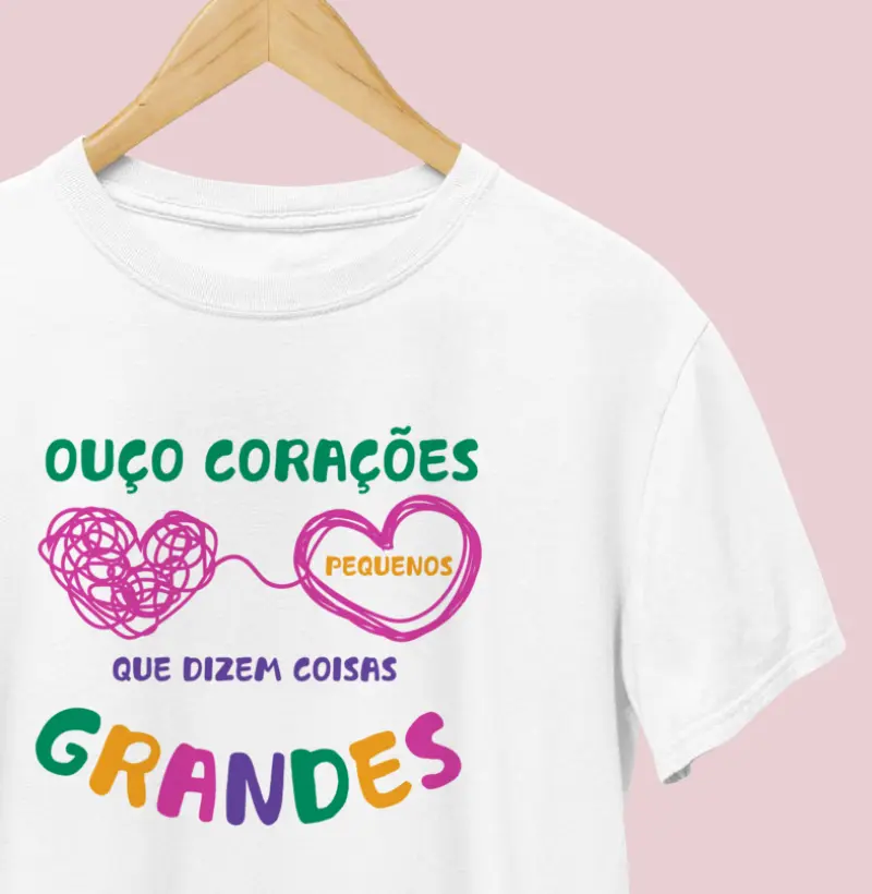 Camiseta | Corações pequenos dizem grandes coisas