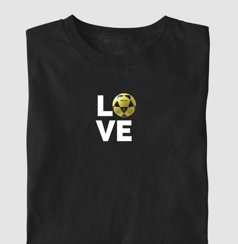 Camisa branca love futevôlei