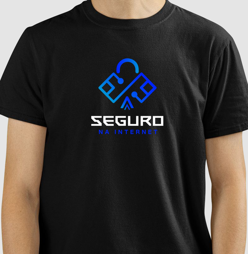 Camiseta Seguro na Internet - Preta