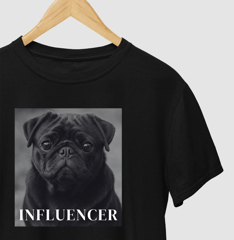 Pug (preto) influencer