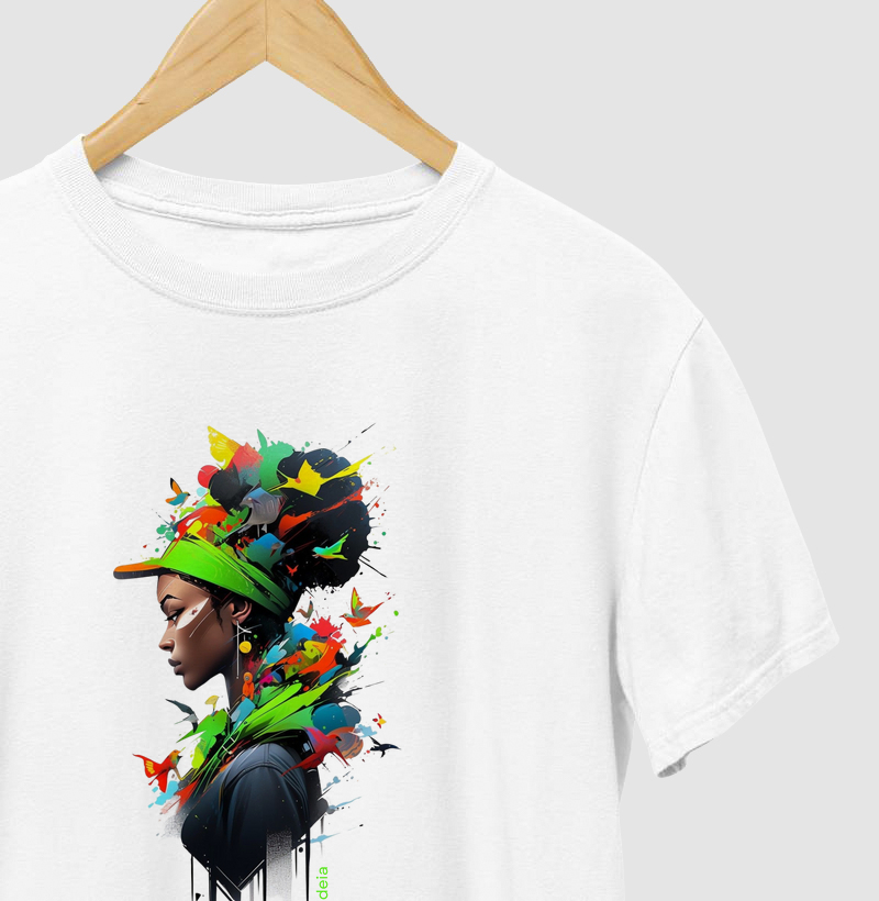 Camiseta estampada branca - Mulher preta arte cor