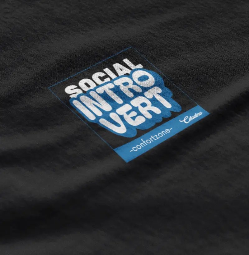 SOCIAL INTROVERT