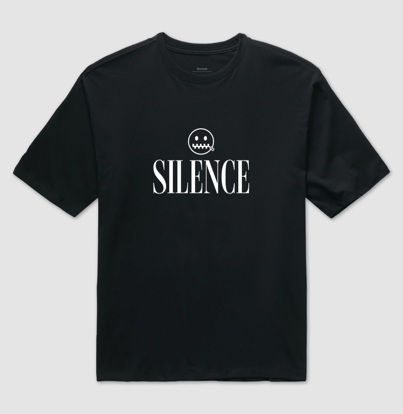 Silence: Camiseta Oversized - O Minimalismo que Fala por Si Mesmo