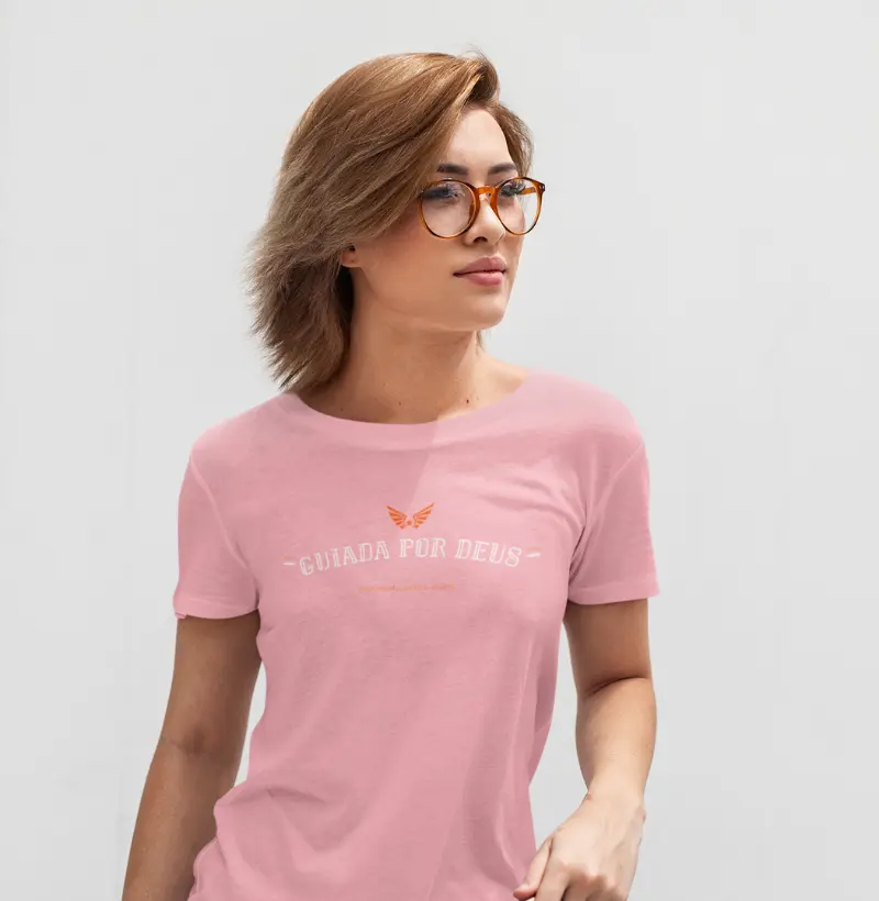 Camiseta Feminina Protegida Pelos Anjos