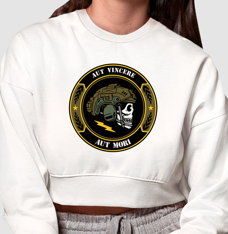 AUT VINCERE AUT MORI/ Cropped Moletom