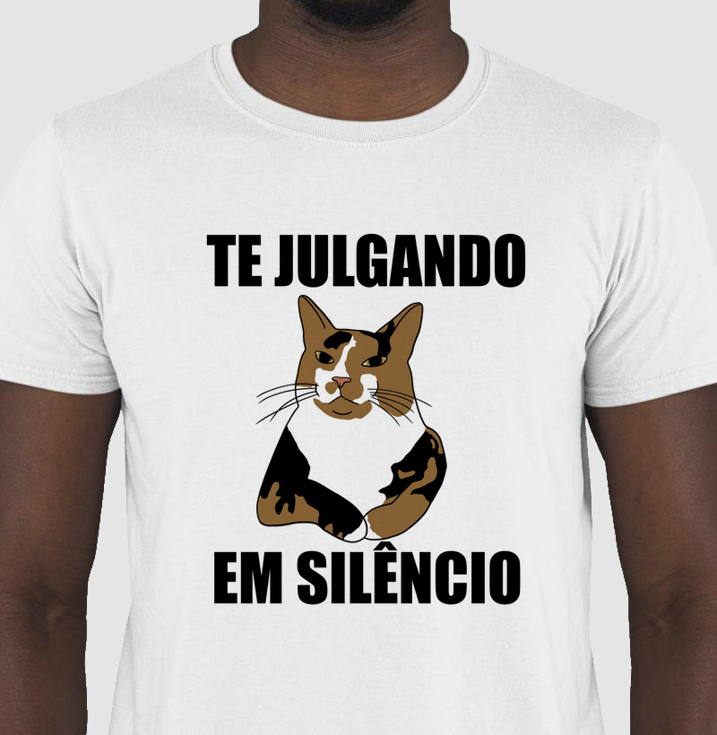 Te julgando em silêncio