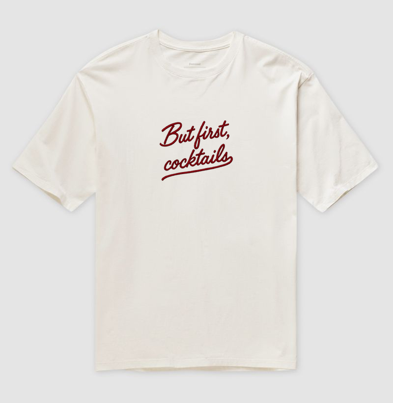 Camiseta Oversized First Cocktails - por Hideout