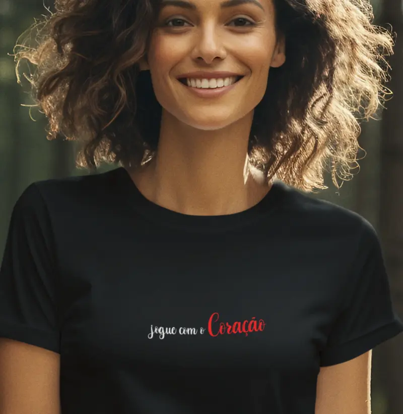 Jogue com Coração | Camiseta de Paixão | Amor e Dedicação