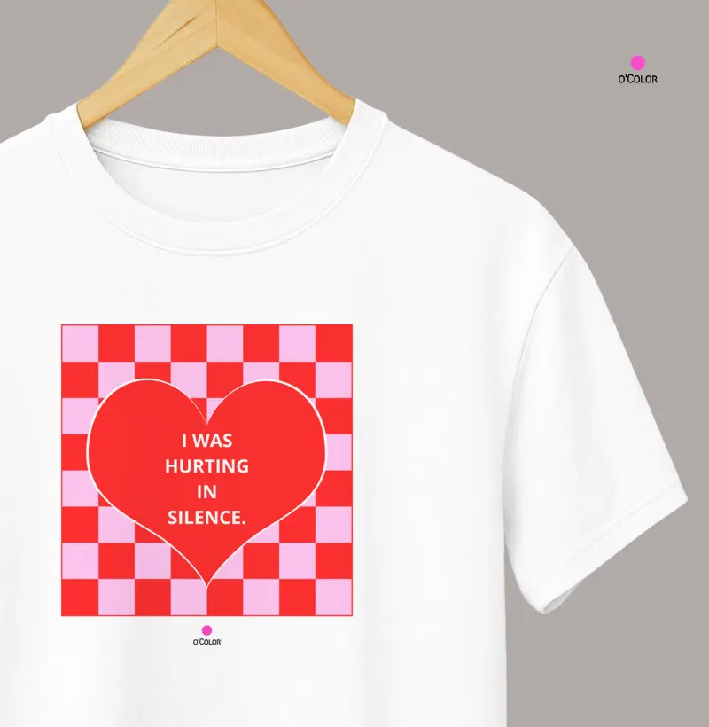 Sofrendo em silêncio 