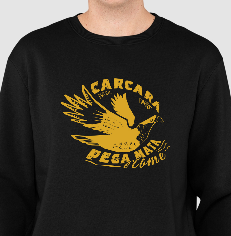 Carcará pega mata e come