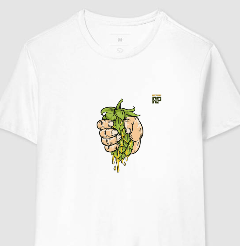Camiseta Mão Espremendo Lúpulo Claras
