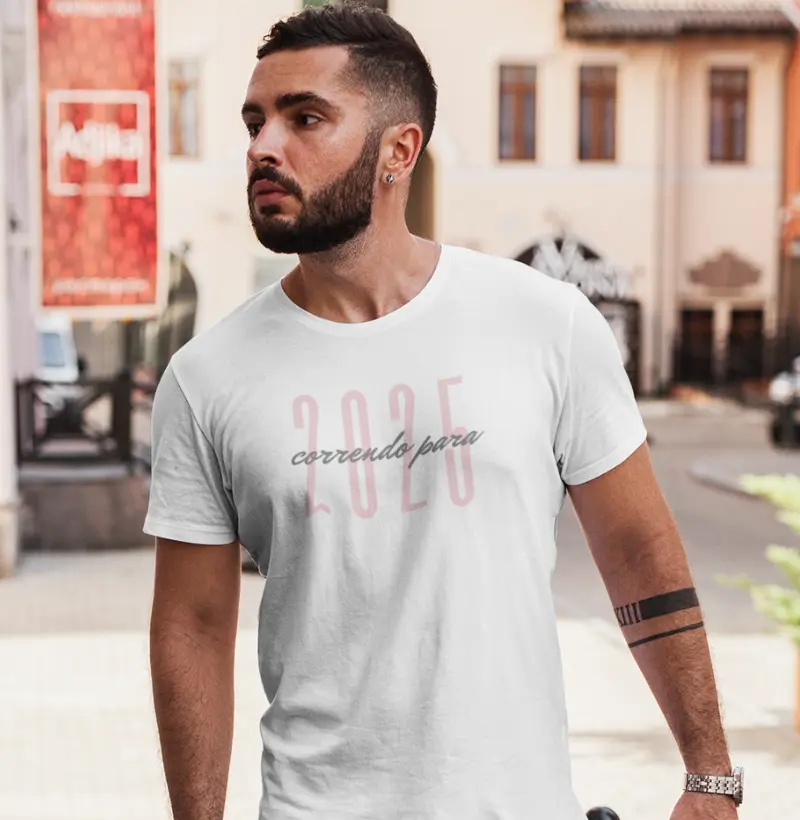 Camiseta Corrida Ano Novo | "Correndo para 2025" | Reveillon Runner