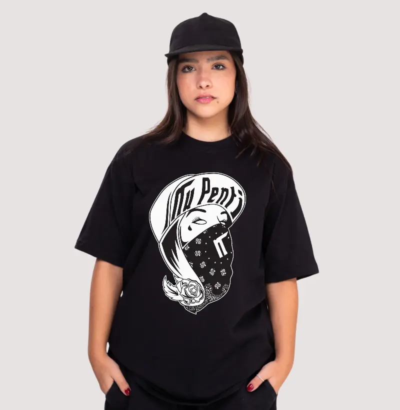 Camiseta oversized Bela Gangsta