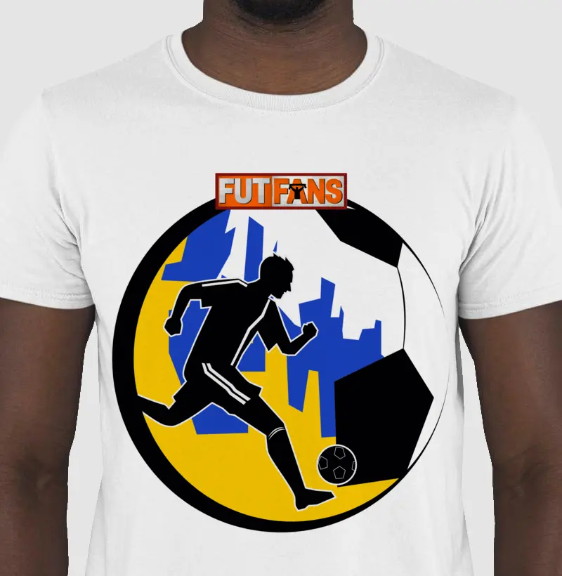 Futebol em Essência: Camiseta com Estampa Abstrata de Bola e Jogador