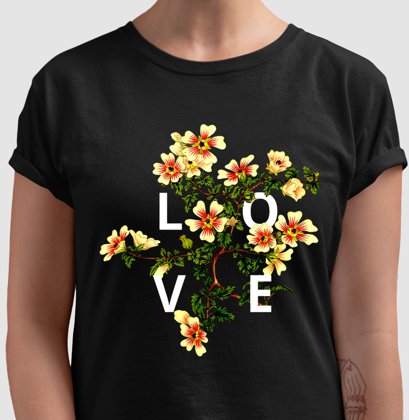 Camiseta Floral Love II