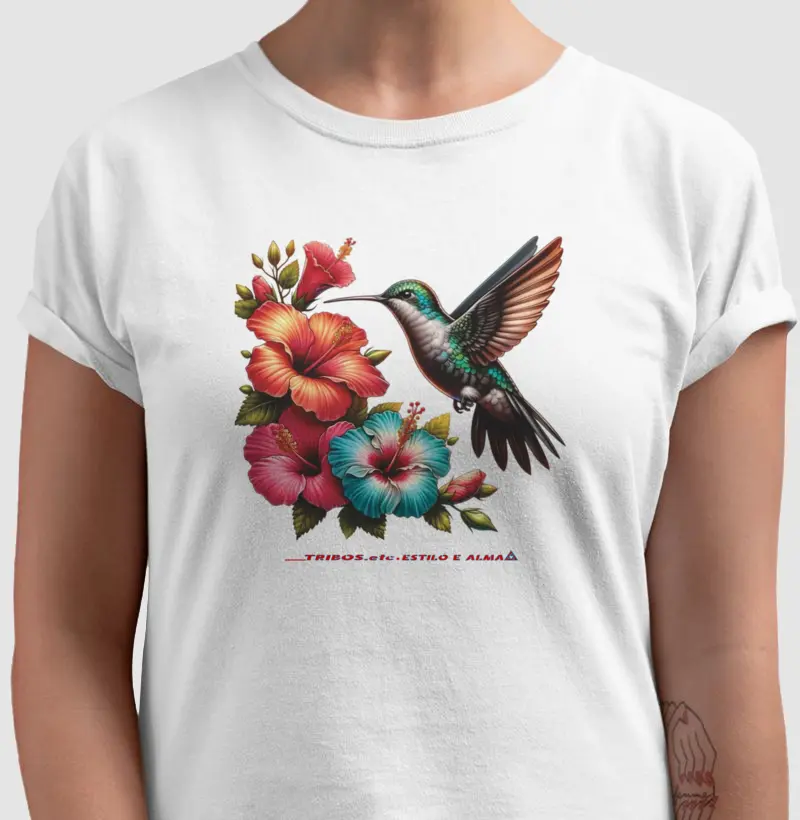 CAMISETA RESERVA.INK MASCULINA E FEMININA TRIBOS.etc  SÓ ELAS BEIJA FLOR E HIBISCOS