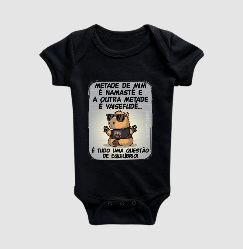 Camiseta Capivara Namastê
