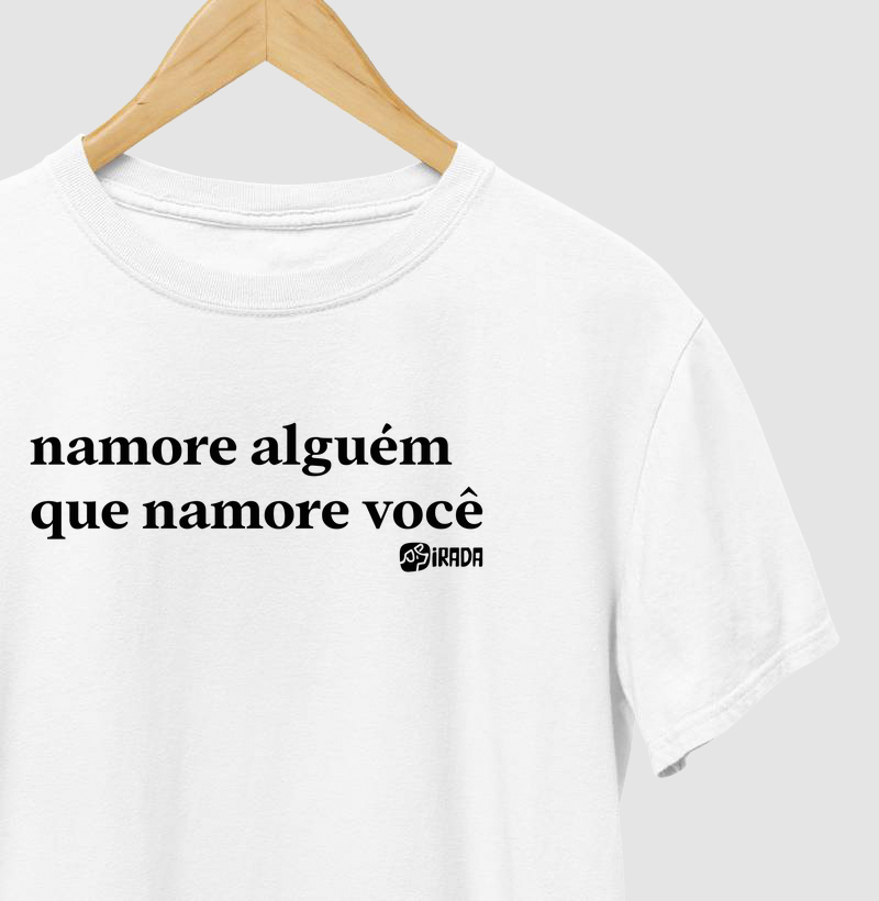 Namore alguém que namore você